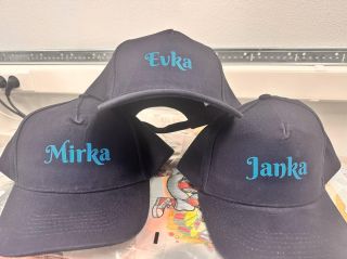 🧢 Šiltovka s menom – ideálna pre škôlkarov 👶✨ Originálna šiltovka s vlastným menom je perfektný doplnok pre deti do škôlky...